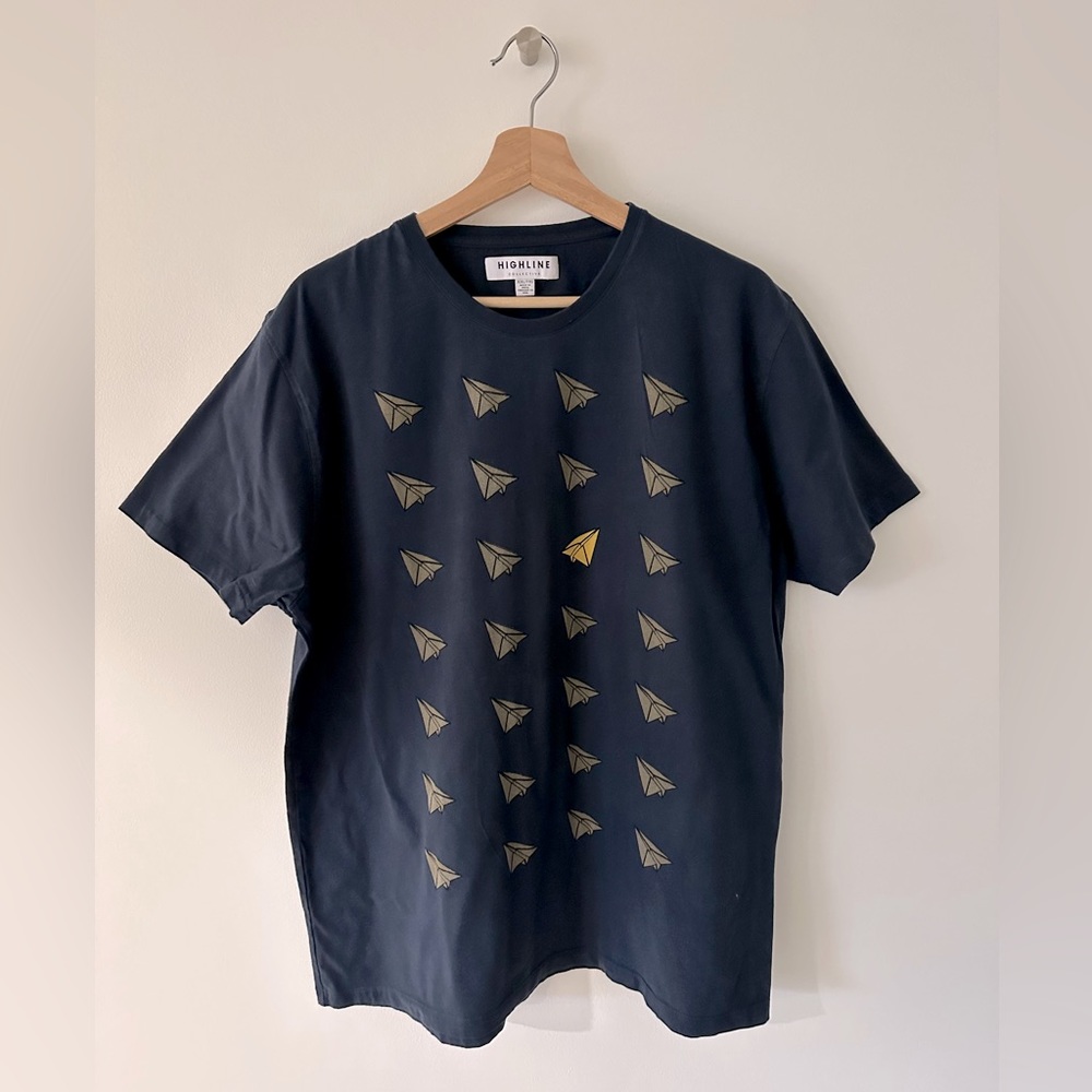 Mens XXL Paper Airplane T Shirt